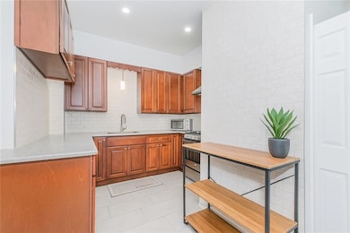 2397 Boynton Place unit 3B, Brooklyn, NY 11223 - photo 7