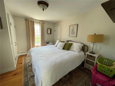 11 Braman St unit 2, Newport, RI 02840 - photo 3