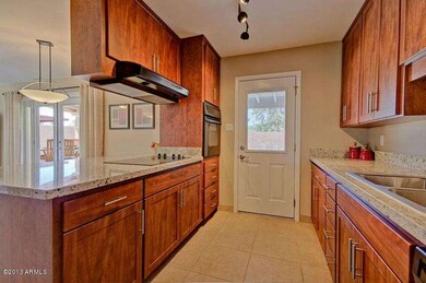 UPDATED KITCHEN!