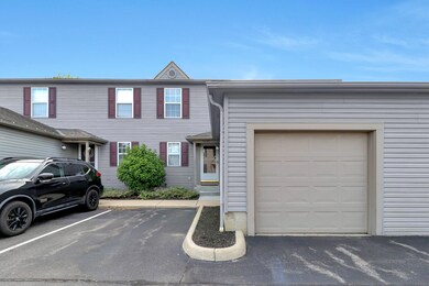 5639 Wigmore Dr unit 51D, Columbus, OH 43235 - photo 2