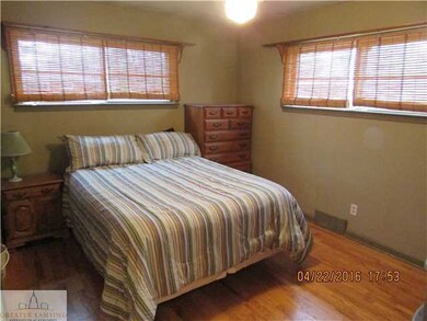 2801 Chatham Rd, Lansing, MI 48910 - photo 7