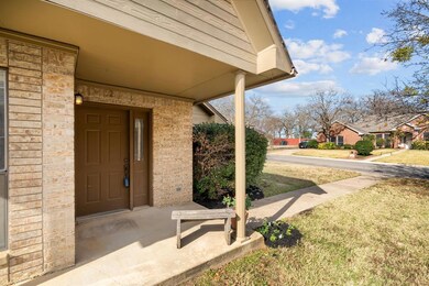 1144 Oakhurst St, Denton, TX 76210 - photo 4