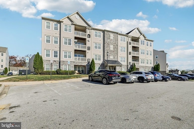 5303 Wyndholme Cir unit 103, Baltimore, MD 21229 - photo 2