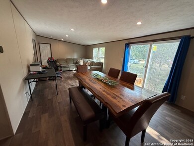 450 Mills Ln, Pipe Creek, TX 78063 - photo 7