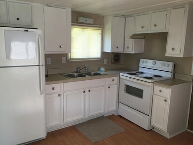 142 Wilburne Dr. kitchen