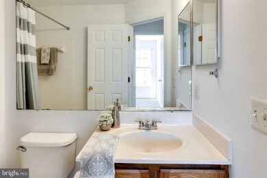 202 Edge Creek Ln unit 83, Odenton, MD 21113 - photo 3