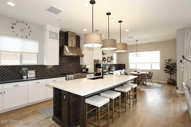 Kitchen-Island