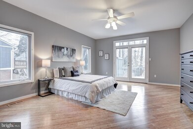 9309 Raintree Rd, Burke, VA 22015 - photo 7