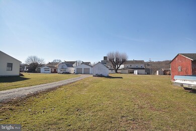 21 Railroad St, Bechtelsville, PA 19505 - photo 7