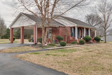 567 Harrison Rd, Shelbyville, TN 37160 - photo 4