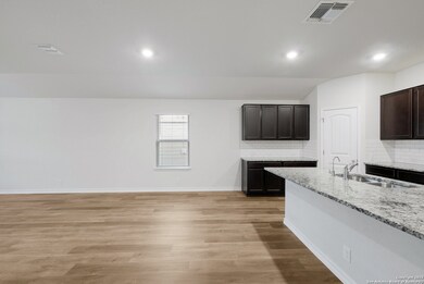 4835 Forward Swing, San Antonio, TX 78261 - photo 7