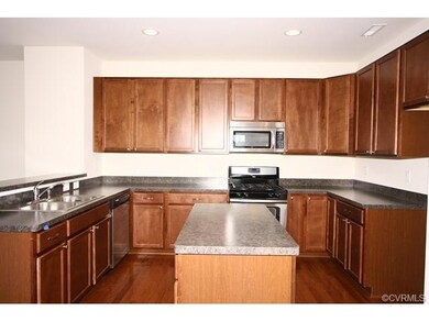 Sample photo from Royal Dominion Homes picture lib