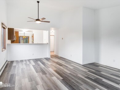 05-Living Room_ELI05921-Edit
