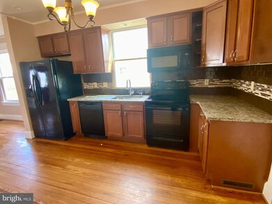 113 W 7th Ave, Ranson, WV 25438 - photo 6