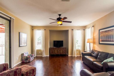 2431 N Casa Grande Ave-8[1]