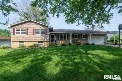 2512 Olympia Dr, Bettendorf, IA 52722 - photo 3