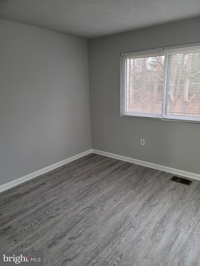 15253 Lodge Terrace, Woodbridge, VA 22191 - photo 2