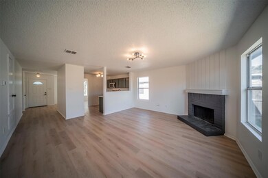 1121 Silent Star Ln, Denton, TX 76210 - photo 5