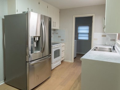 1708 S Fabrique Dr, Wichita, KS 67218 - photo 5