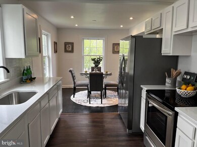 21753 N Essex Dr, Lexington Park, MD 20653 - photo 2