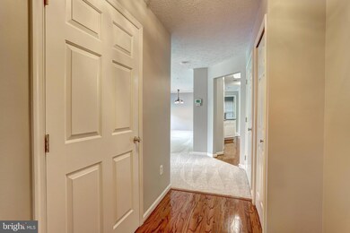 3012 Hunting Ridge Dr, Owings Mills, MD 21117 - photo 4