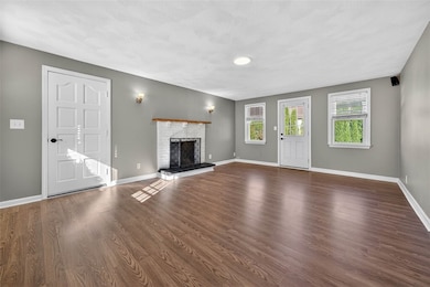 140 Promenade St, Barrington, RI 02806 - photo 5
