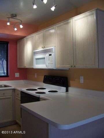 Kitchen cabs