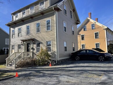 43 Hawkes St unit 3, Marblehead, MA 01945 - photo 2