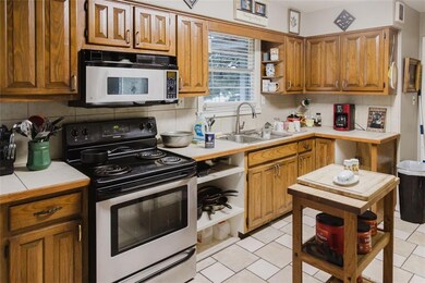 417 Thornton Place, Mobile, AL 36609 - photo 4