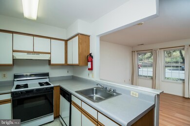 6251 Sandpiper Ct, Elkridge, MD 21075 - photo 7