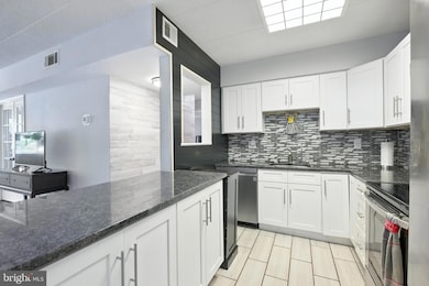 101 Riversedge Dr unit CONDO 101, Norristown, PA 19403 - photo 7