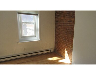 4 Michelangelo St unit 3, Boston, MA 02113 - photo 3