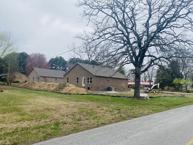 17 Rogers Dr, Manchester, TN 37355 - photo 4