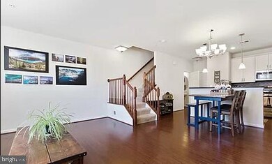 43491 Town Gate Square, Chantilly, VA 20152 - photo 4