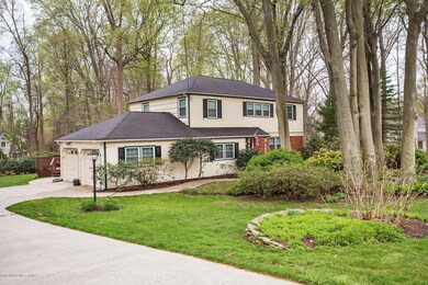 006_81_Dwight_Rd_194085_237180
