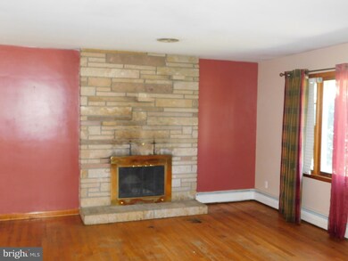 12022 Keller Ave, Smithsburg, MD 21783 - photo 3