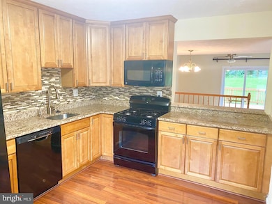 3107 Brinkley Station Dr, Temple Hills, MD 20748 - photo 3