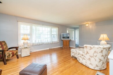 69 Harrow Rd, Springfield, MA 01118 - photo 5