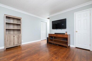 9019 Cinderella Ln, Louisville, KY 40229 - photo 7