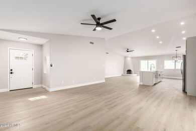 5208 W Purdue Ave, Glendale, AZ 85302 - photo 6