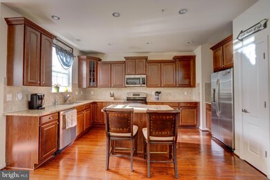 7161 Hummingbird Dr, Glen Burnie, MD 21060 - photo 7