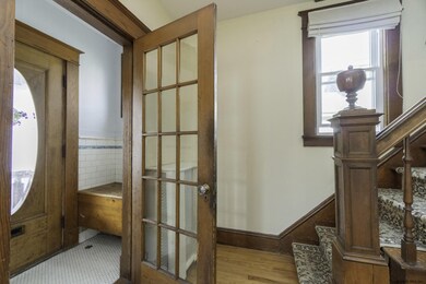 8 Arcadia Ave, Albany, NY 12209 - photo 5