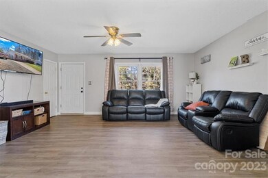 1014 Old Providence Rd, Gastonia, NC 28052 - photo 7