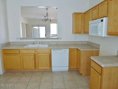 023-182052-KITCHEN 1