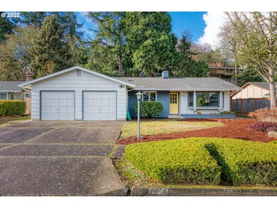 1950 Ridgeway Dr, Eugene, OR 97401 - photo 2
