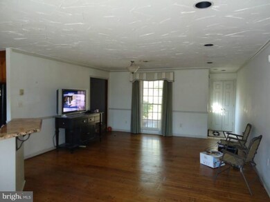 8307 Brookmere Blvd, Frederick, MD 21702 - photo 3