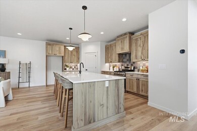 8149 N Breezy Ave, Boise, ID 83714 - photo 4