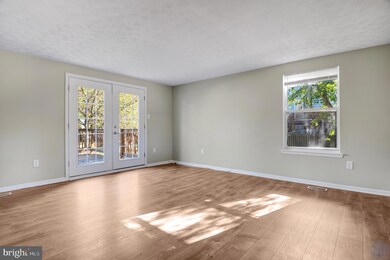 15401 Norwalk Ct, Bowie, MD 20716 - photo 3