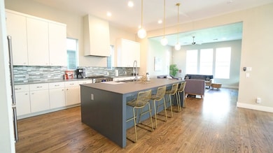 964 Judiway St, Houston, TX 77018 - photo 2