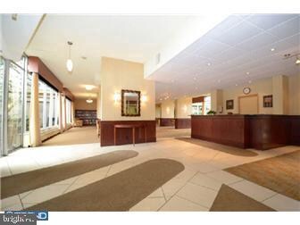 Radnor House unit 804, Bryn Mawr, PA 19010 - photo 4